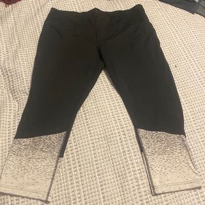 Reebok CrossFit XL Black with Grey Tips and Dots Like new